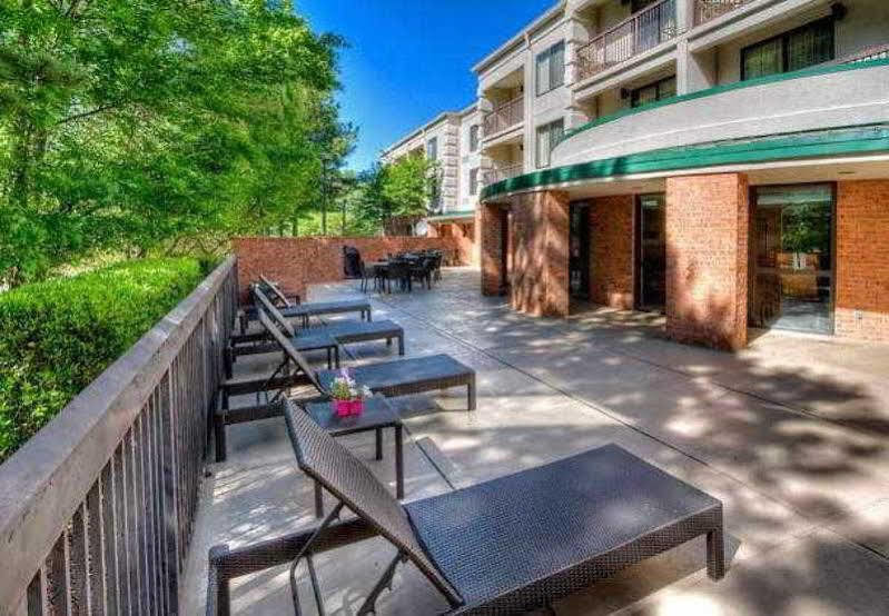 Hotel Courtyard Memphis 3*