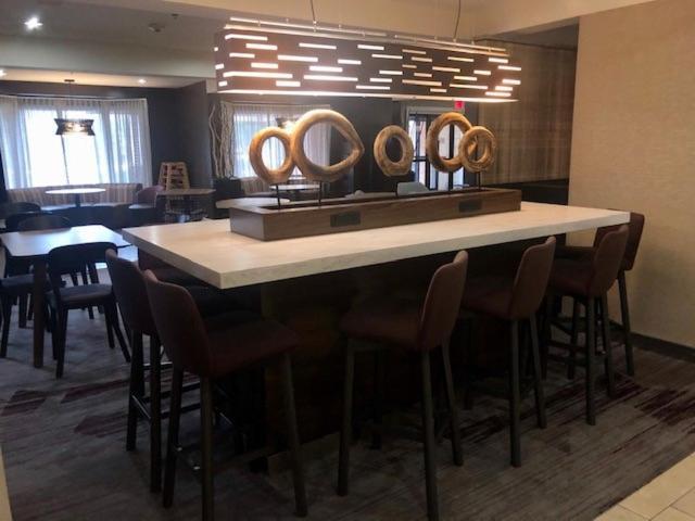 Courtyard Memphis 3*